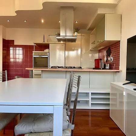 Feel San Paolo Apartmán *